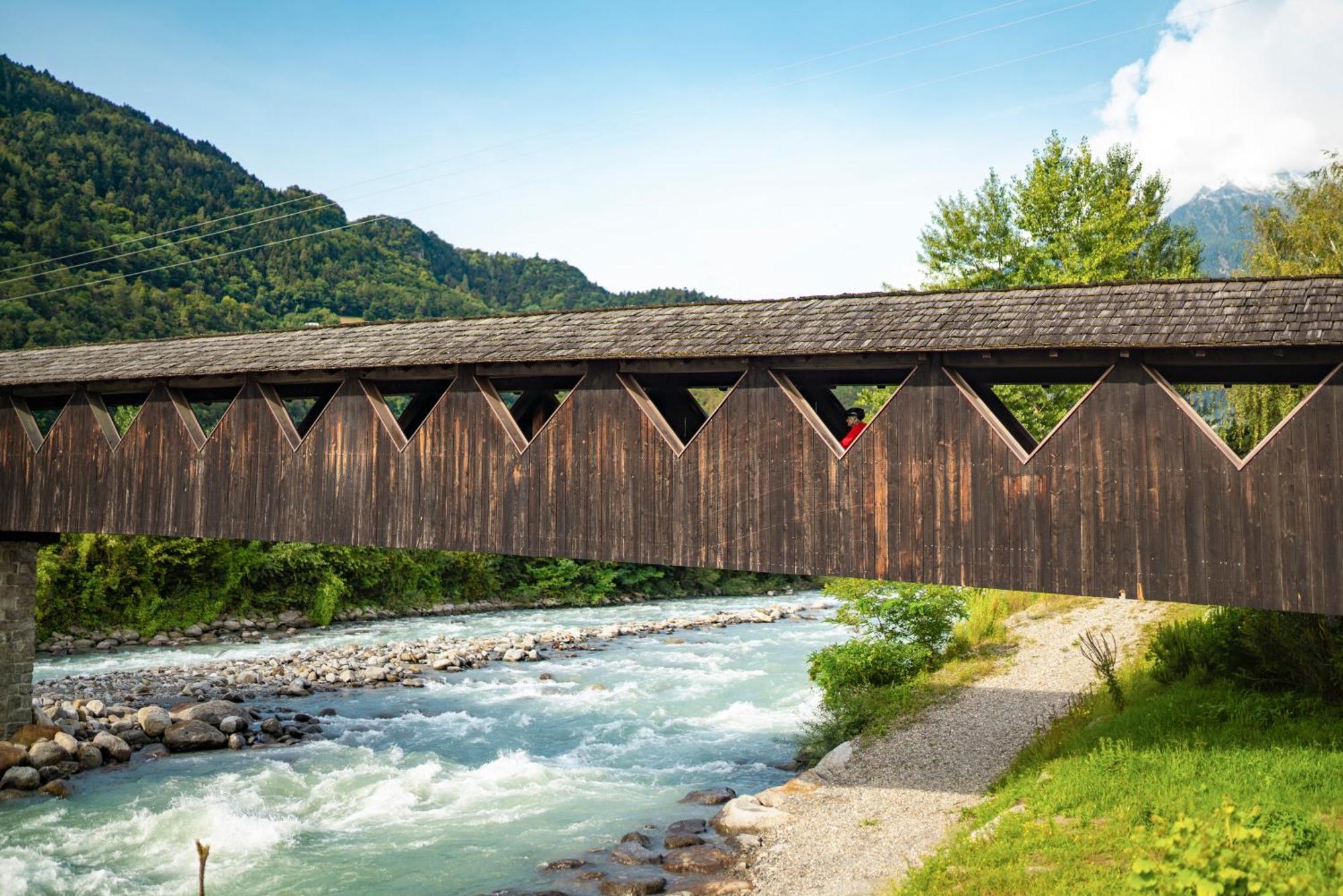 Ferienwohnungen St Hippolyt Mit Hallenbad Lagundo Bagian luar foto
