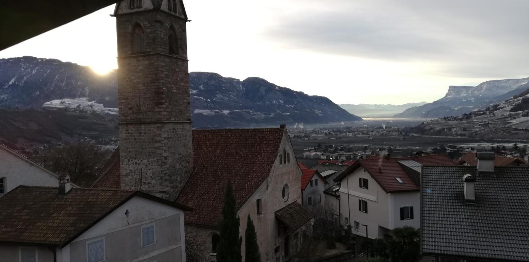 Ferienwohnungen St Hippolyt Mit Hallenbad Lagundo Bagian luar foto