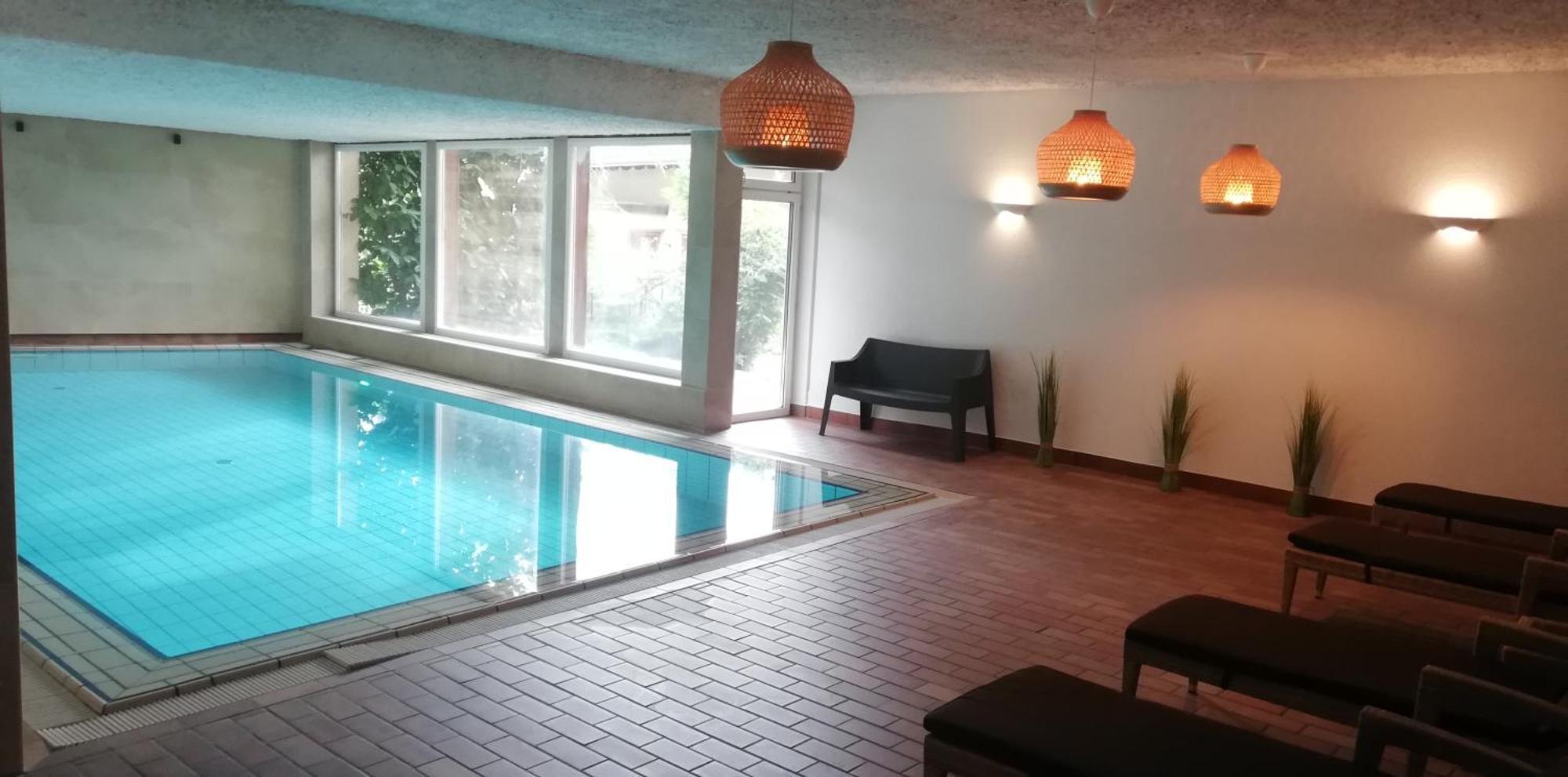 Ferienwohnungen St Hippolyt Mit Hallenbad Lagundo Bagian luar foto